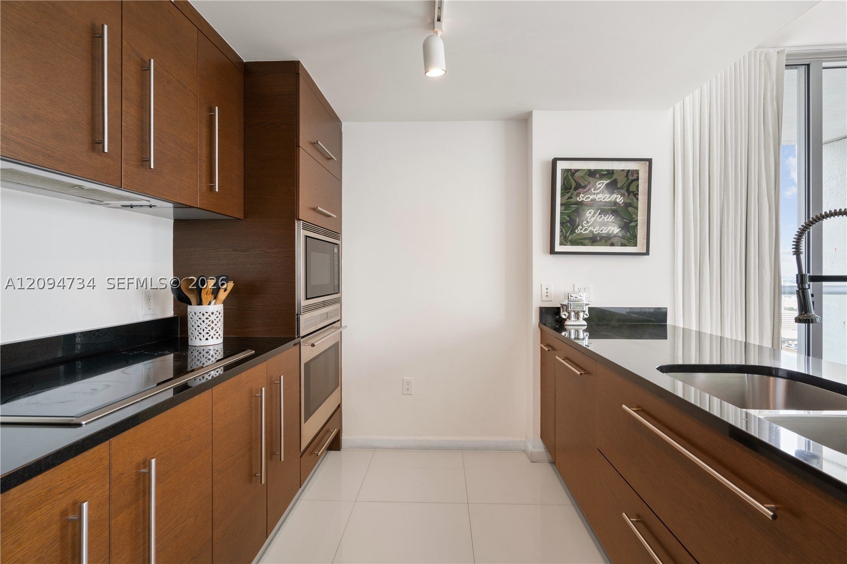 485 Brickell Ave 3904