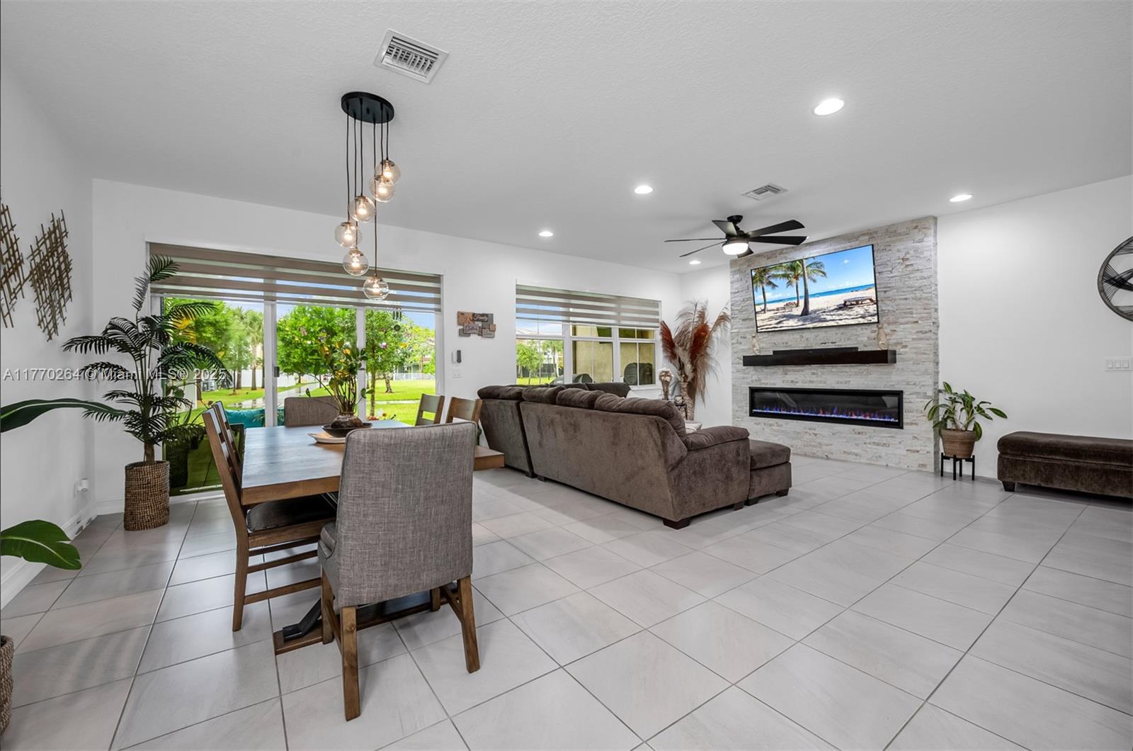 PARK CENTRAL AT CYPRESS K - Residential Lease
