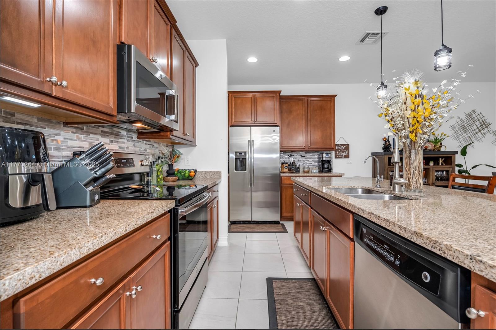 PARK CENTRAL AT CYPRESS K - Residential Lease