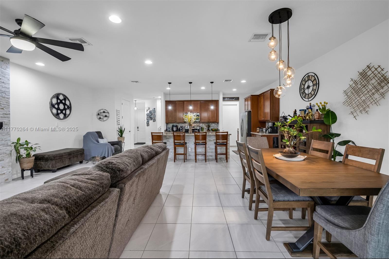 PARK CENTRAL AT CYPRESS K - Residential Lease