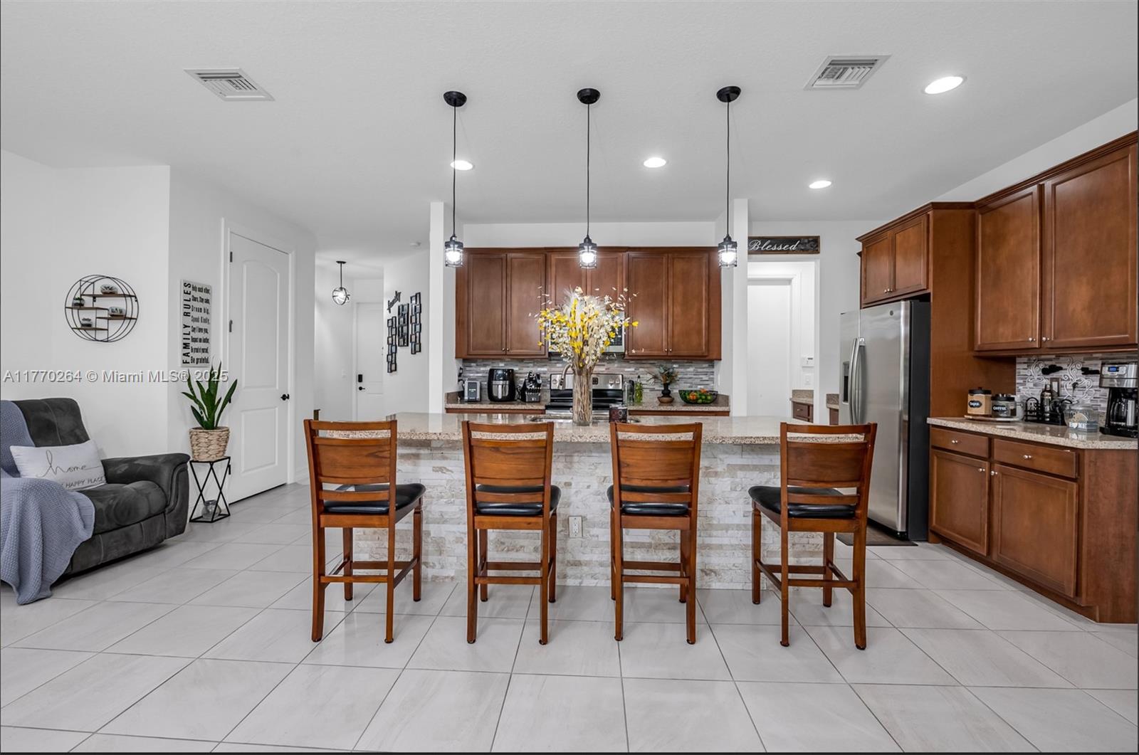 PARK CENTRAL AT CYPRESS K - Residential Lease