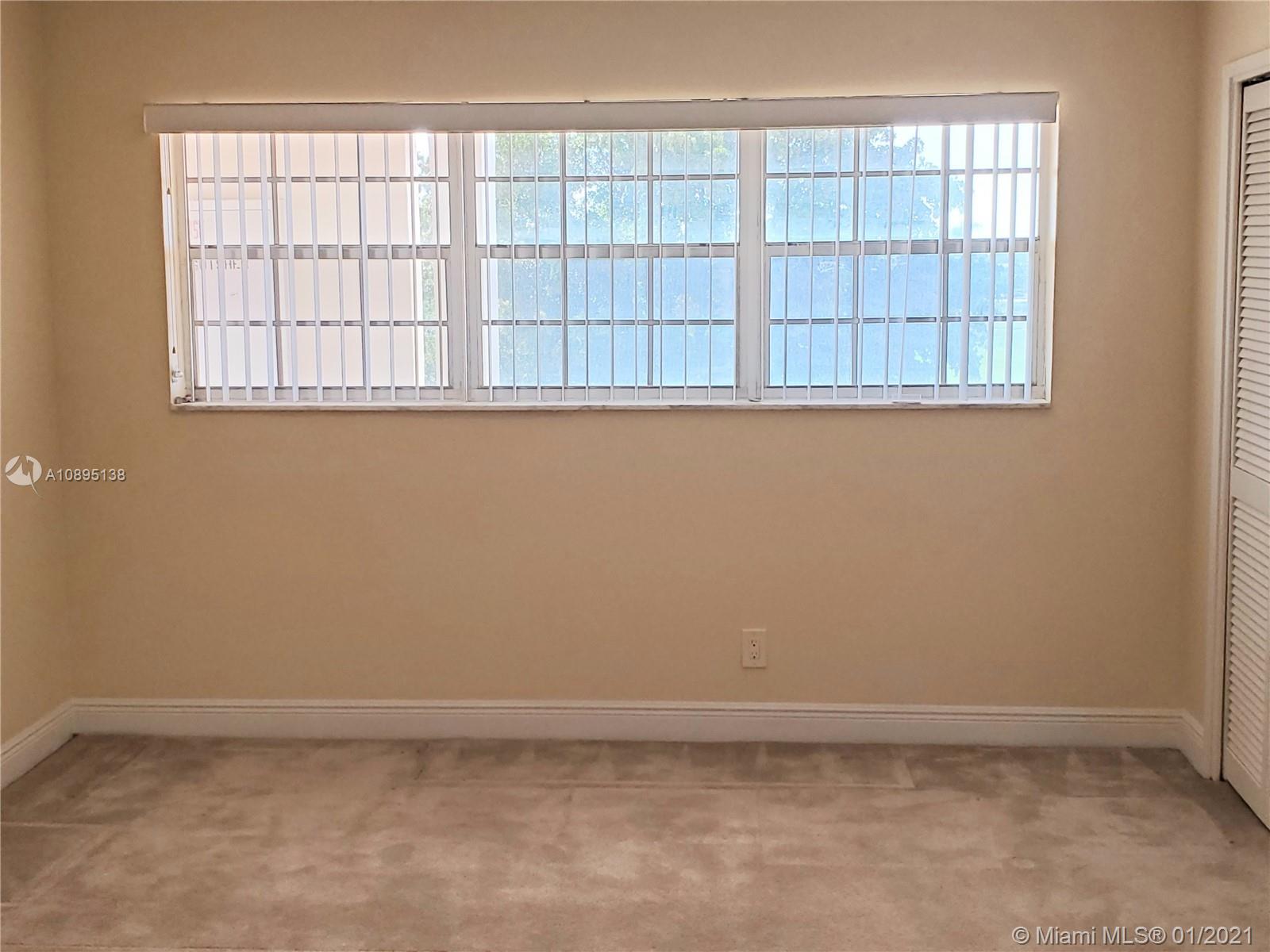 PALM-AIRE C C APTS 49 CON - Residential Lease