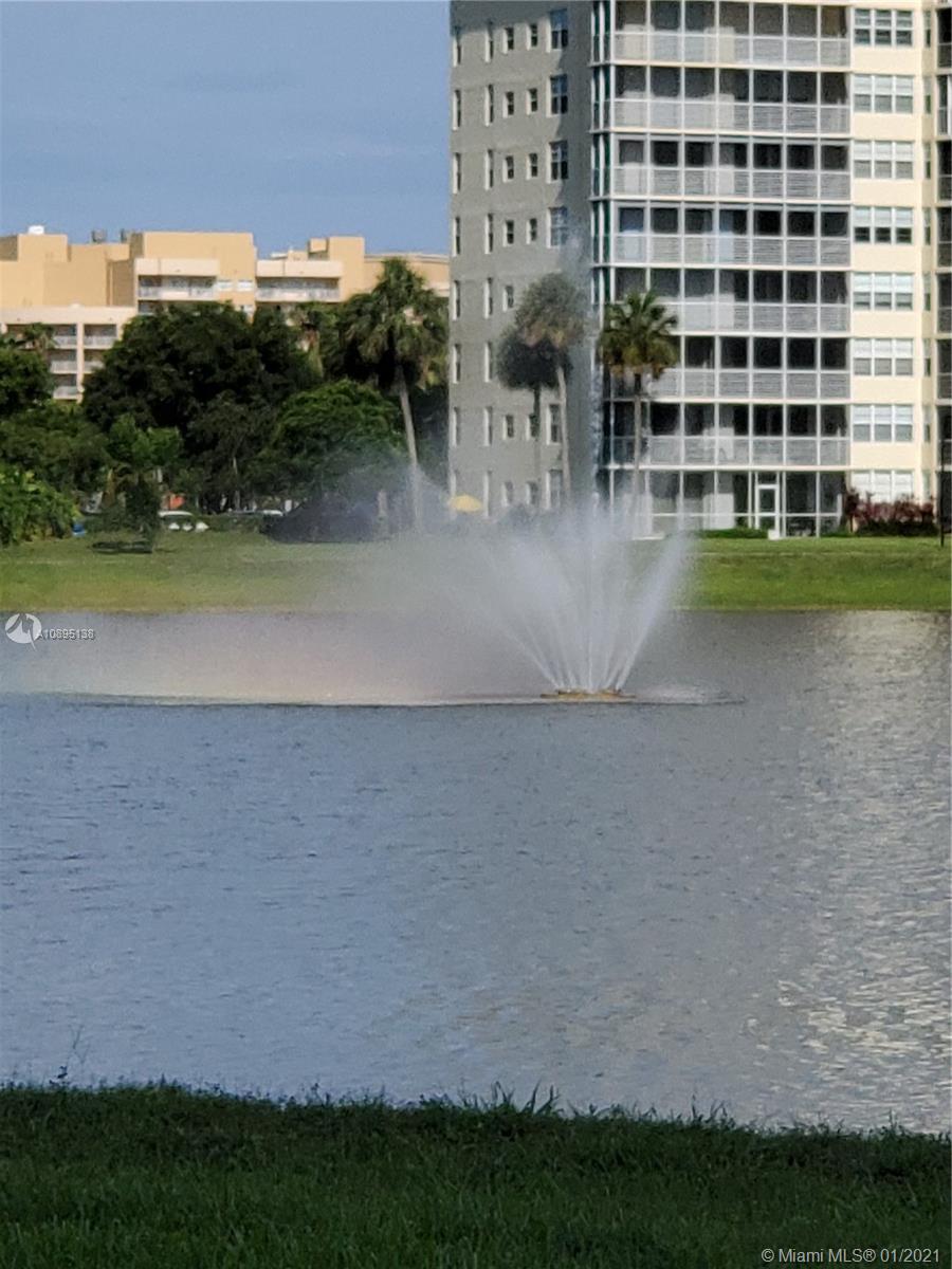 PALM-AIRE C C APTS 49 CON - Residential Lease