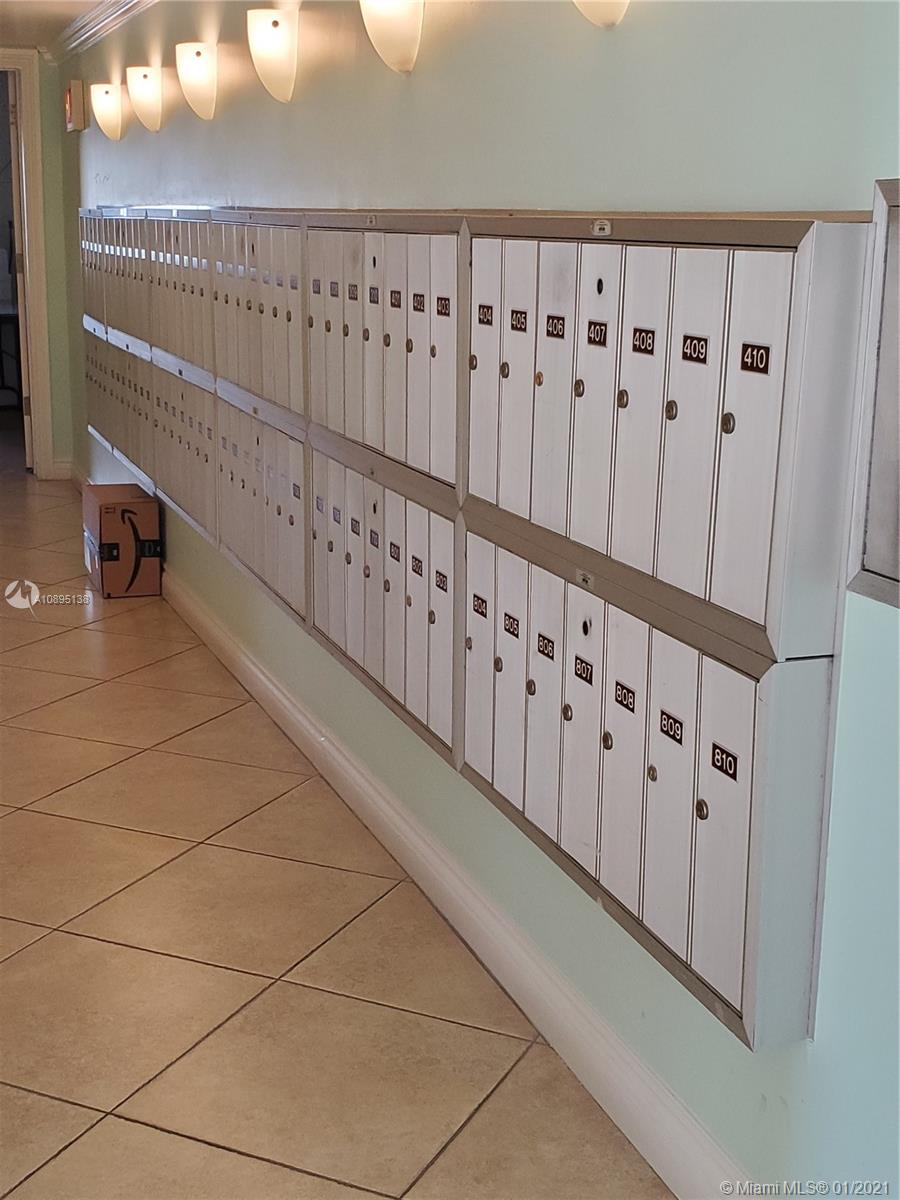 PALM-AIRE C C APTS 49 CON - Residential Lease