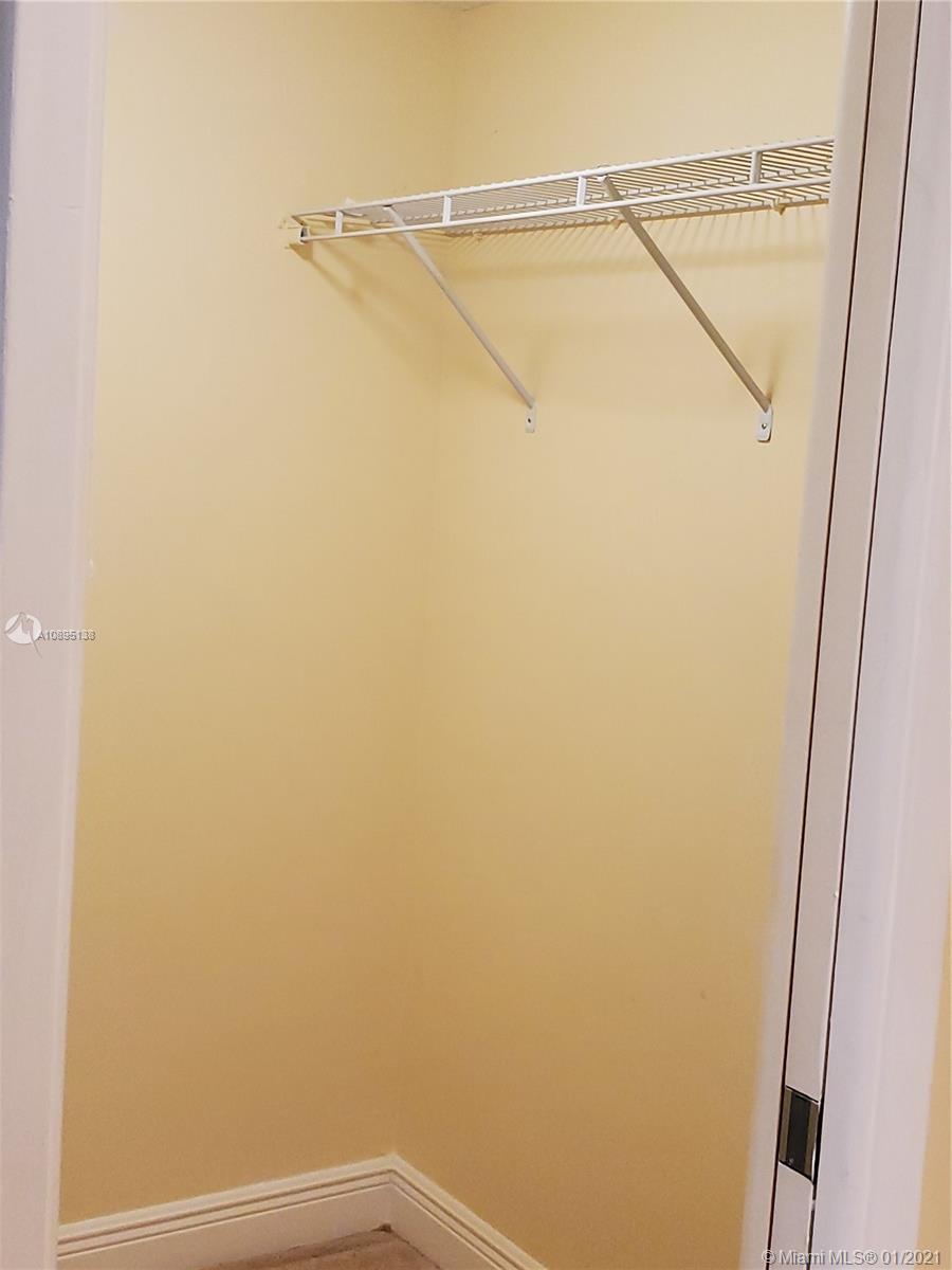 PALM-AIRE C C APTS 49 CON - Residential Lease