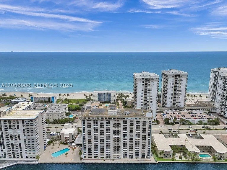 1600 S Ocean Dr 14F