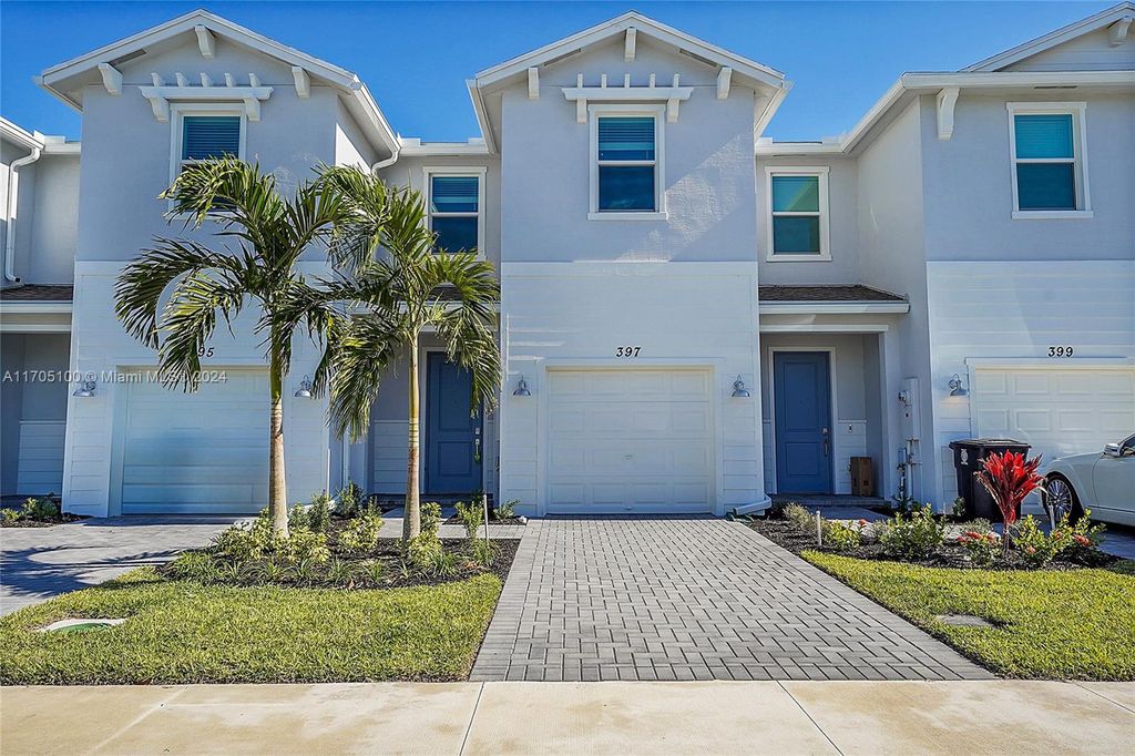 Photo of 397 SE Crossoak Ln #397, Port Saint Lucie, FL 34984 (MLS # A11705100)