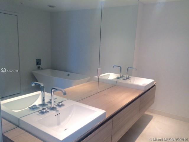 MARINA PALMS - Residential Lease