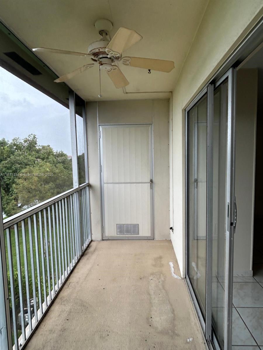 850 SW 133rd Ter 416B