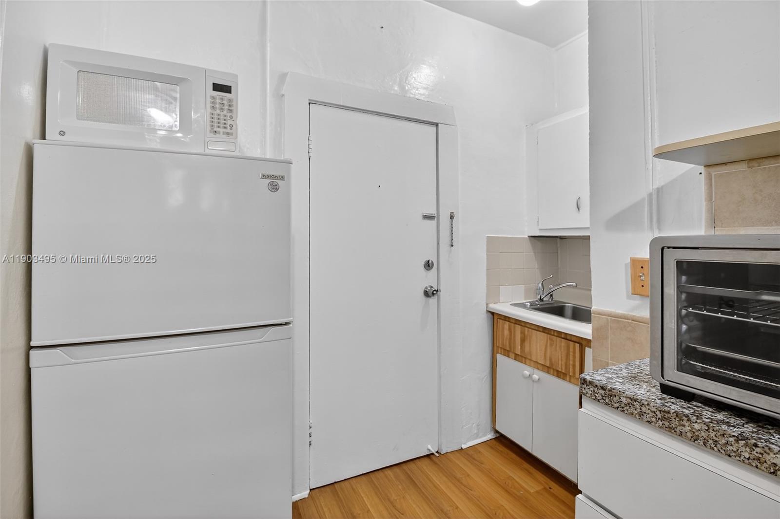 COCONUT GR SEC 1 C GAB - Residential Lease