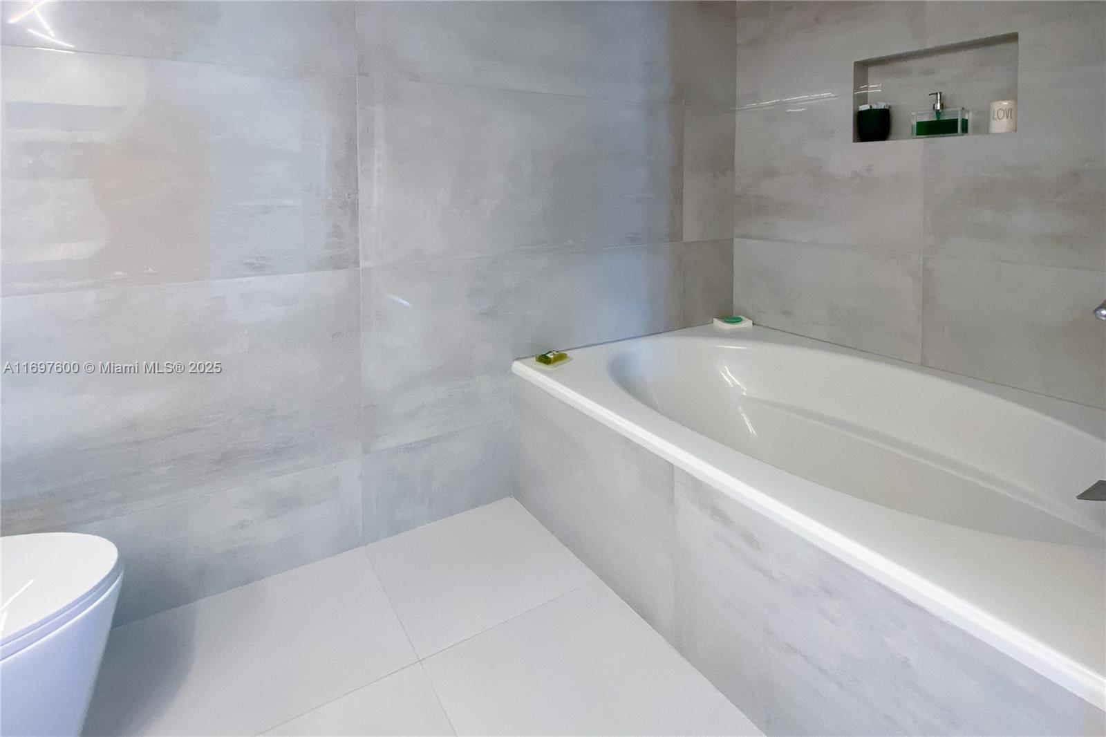 OCEANVIEW PARK CONDO - Residential