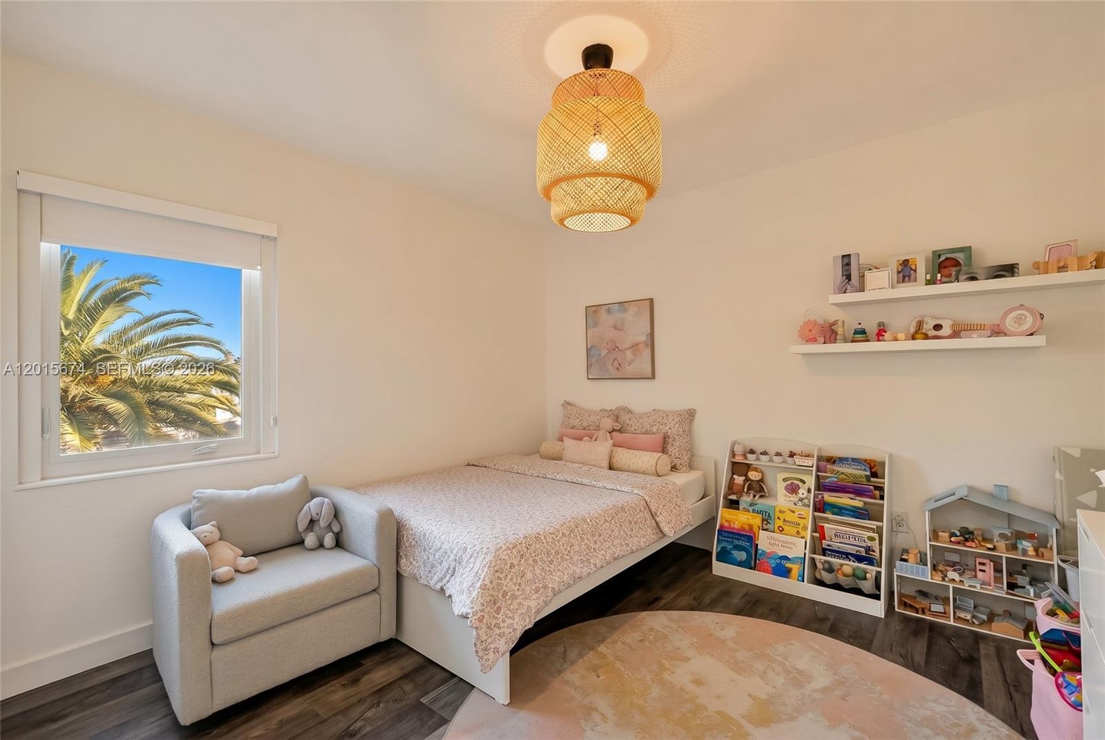 SHORECREST - Residential