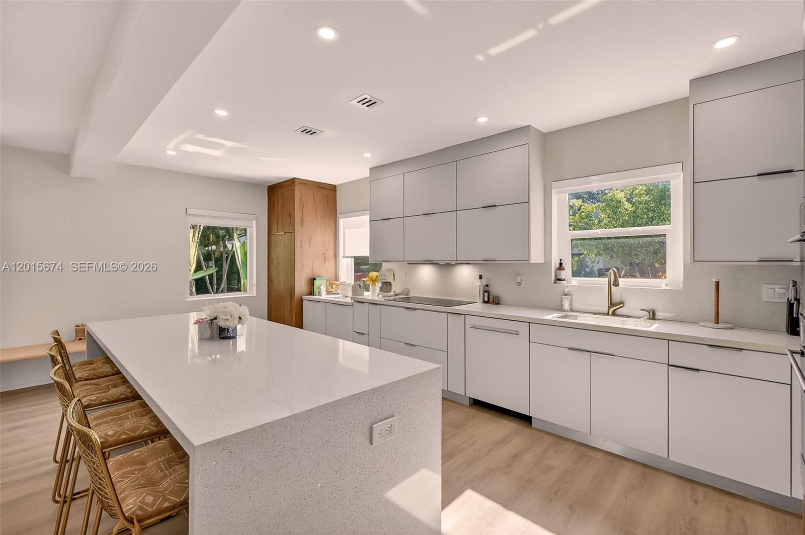 SHORECREST - Residential