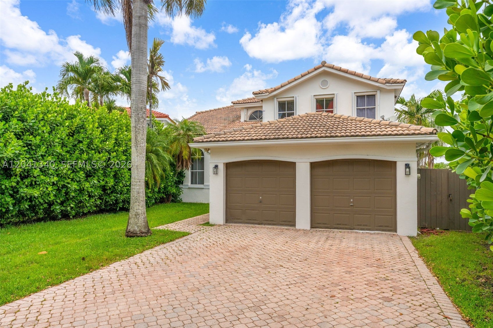 16335 SW 81 St