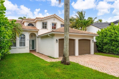 16335 SW 81 St Miami FL 33193