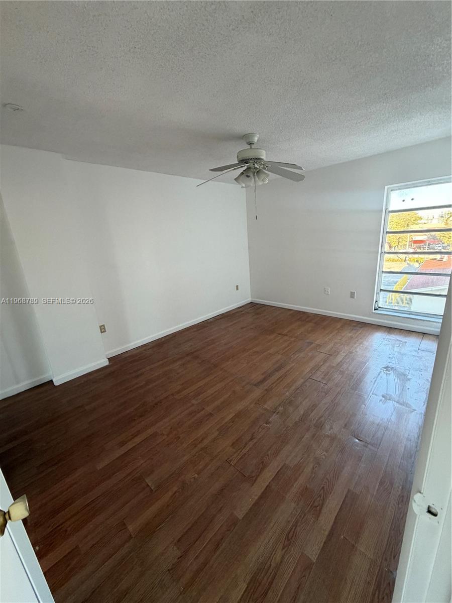 SUNSET VILLAS CONDO - Residential