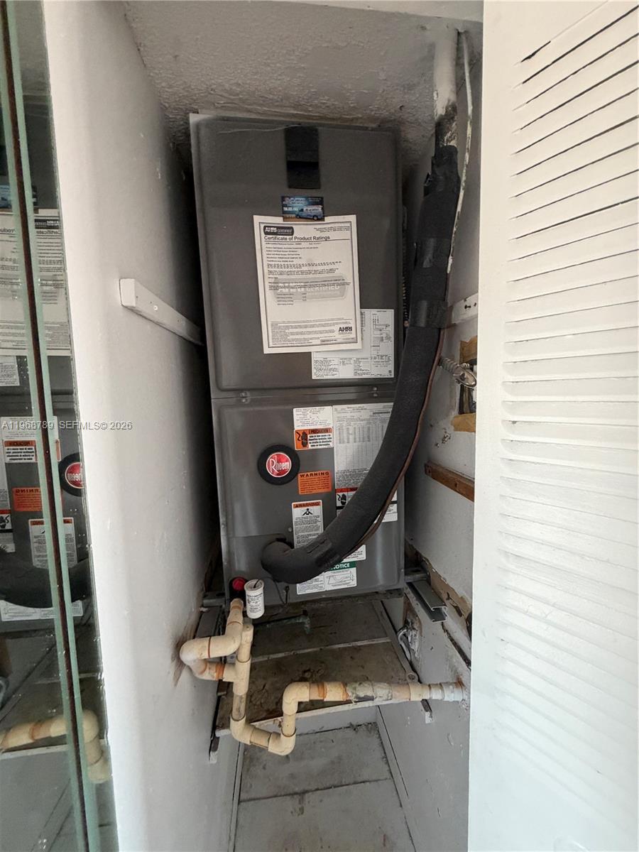 SUNSET VILLAS CONDO - Residential