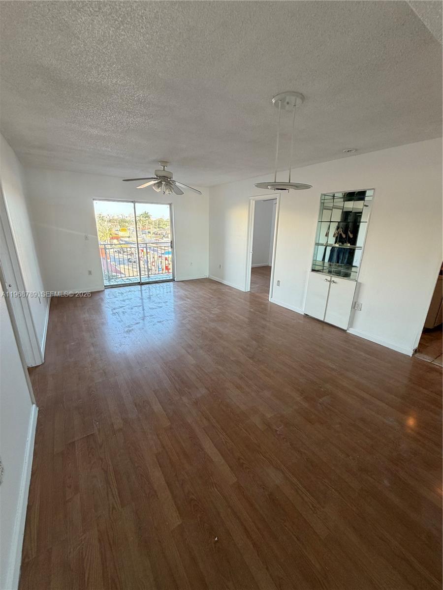 SUNSET VILLAS CONDO - Residential