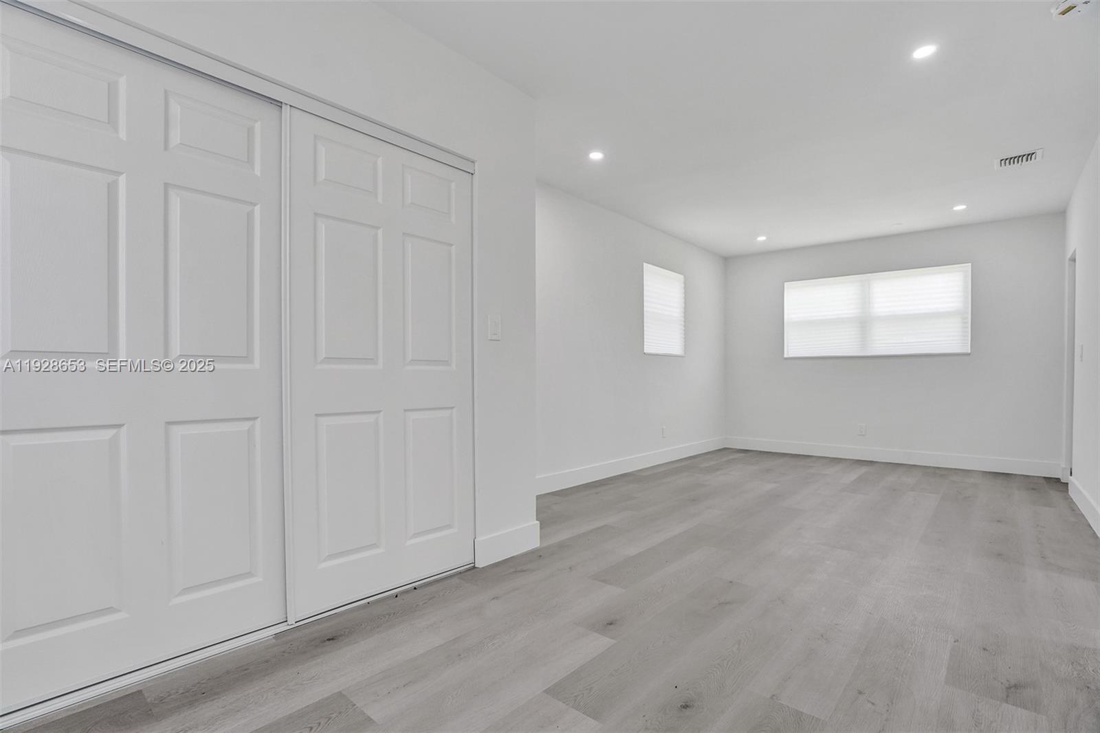 MANANA - Residential