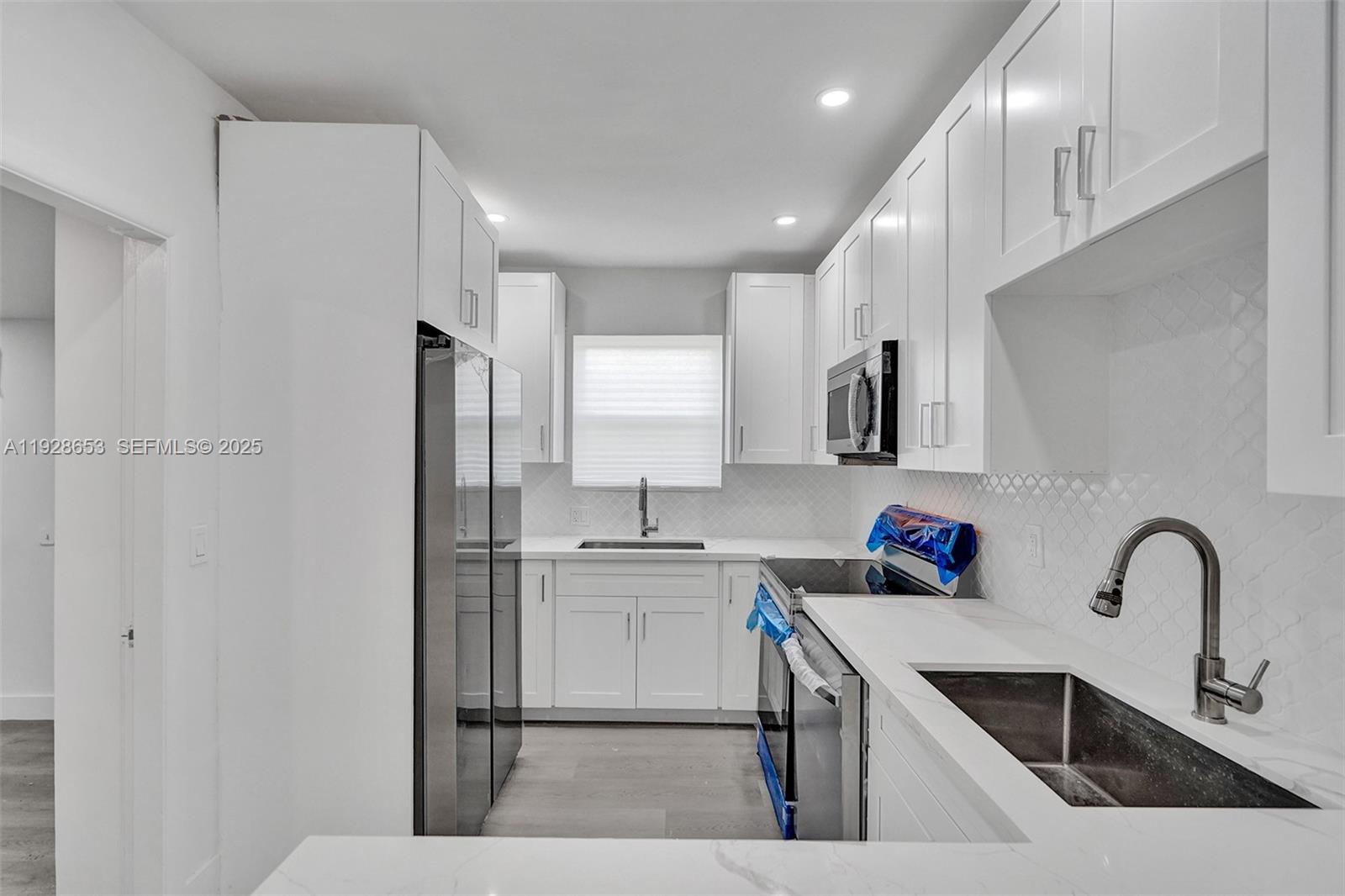 MANANA - Residential