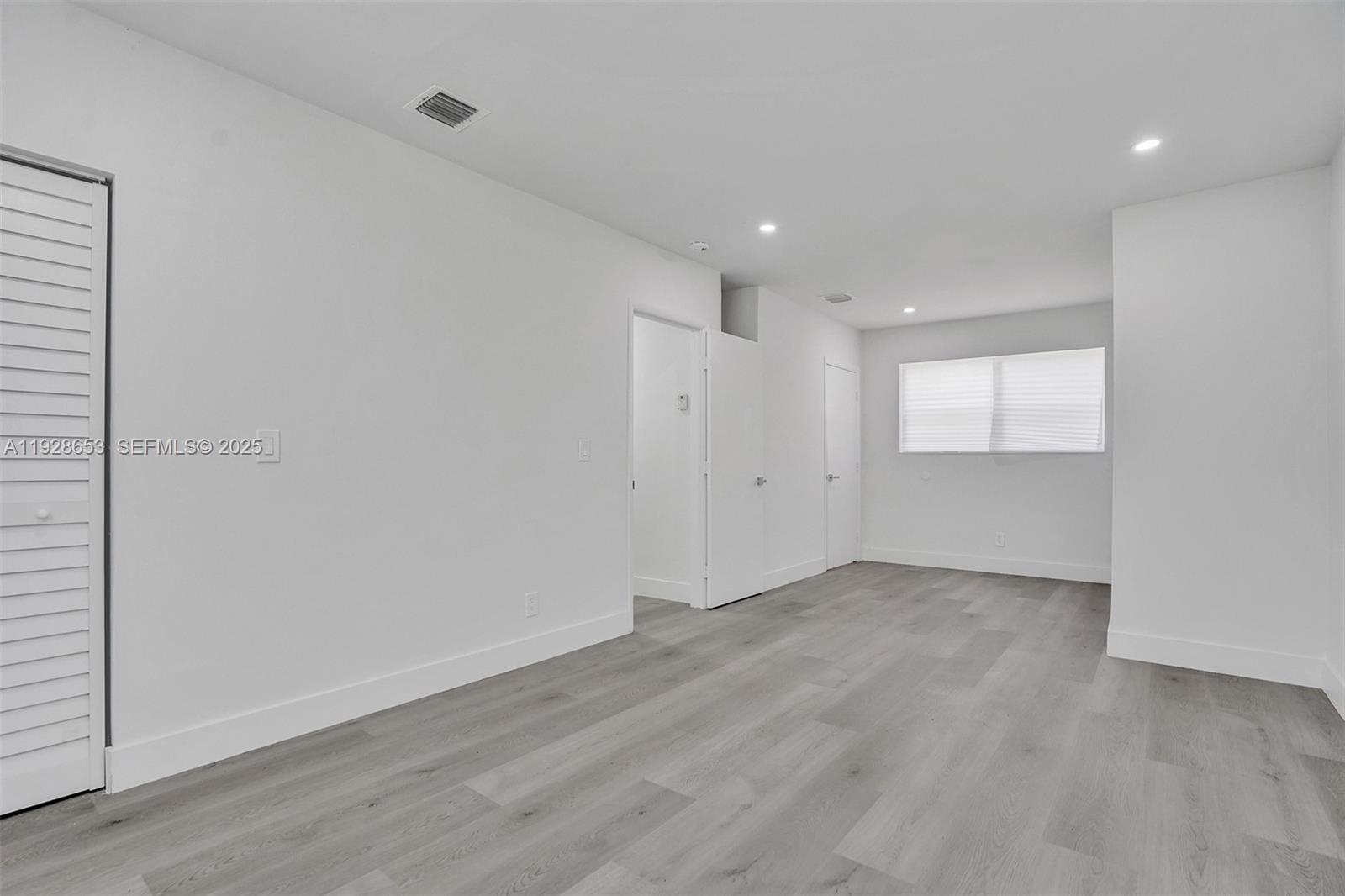 MANANA - Residential