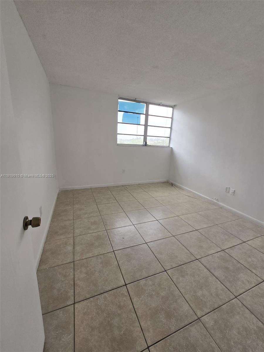 PINEBARK CONDO NO 1 - Residential