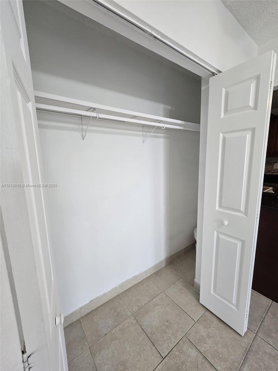 PINEBARK CONDO NO 1 - Residential