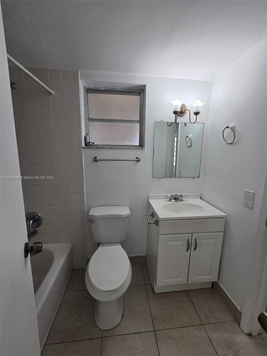 PINEBARK CONDO NO 1 - Residential