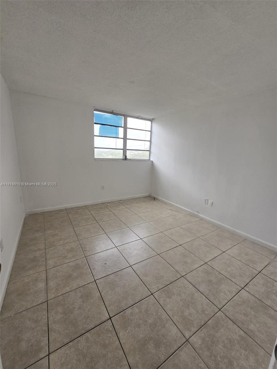 PINEBARK CONDO NO 1 - Residential