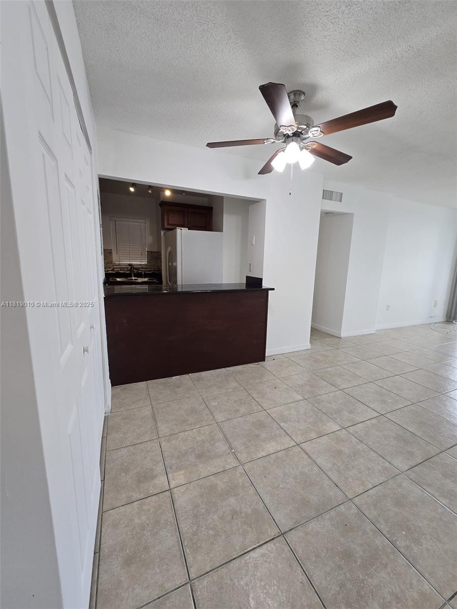816 Nw 87th Ave 406, Miami, Broward County, Florida - 2 Bedrooms  
2 Bathrooms - 