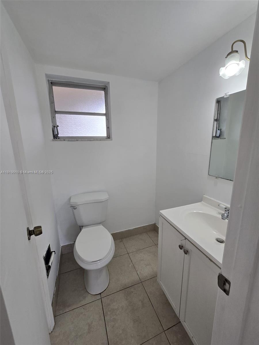 PINEBARK CONDO NO 1 - Residential