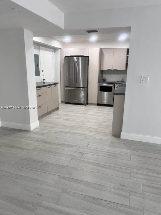 WINSTON TOWERS 100 CONDO - Residential Lease