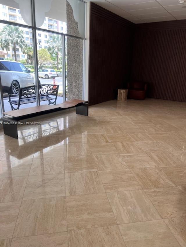 WINSTON TOWERS 100 CONDO - Residential Lease