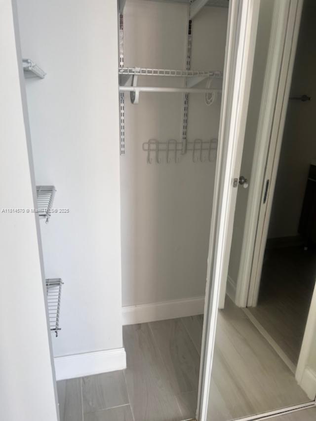 WINSTON TOWERS 100 CONDO - Residential Lease