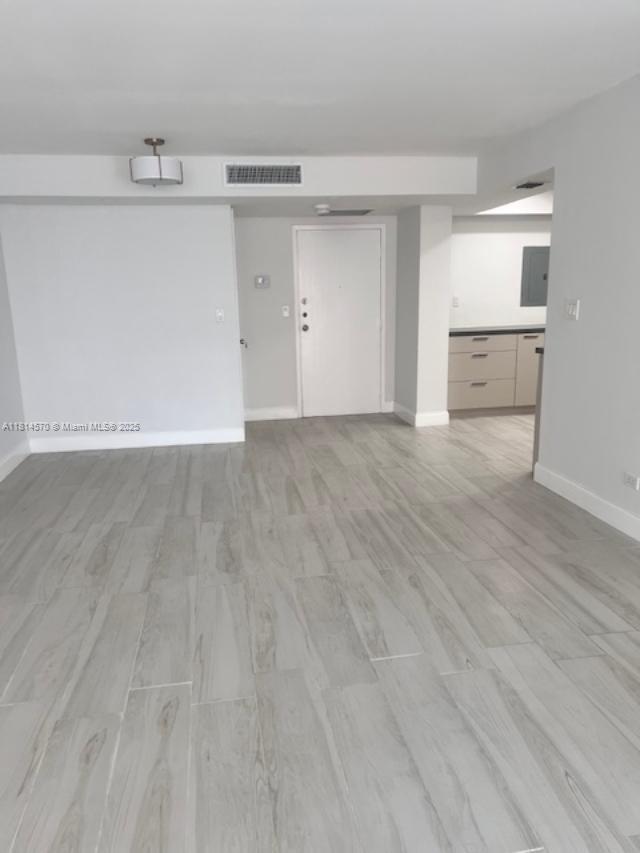 WINSTON TOWERS 100 CONDO - Residential Lease