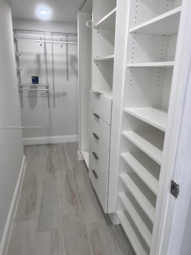 WINSTON TOWERS 100 CONDO - Residential Lease