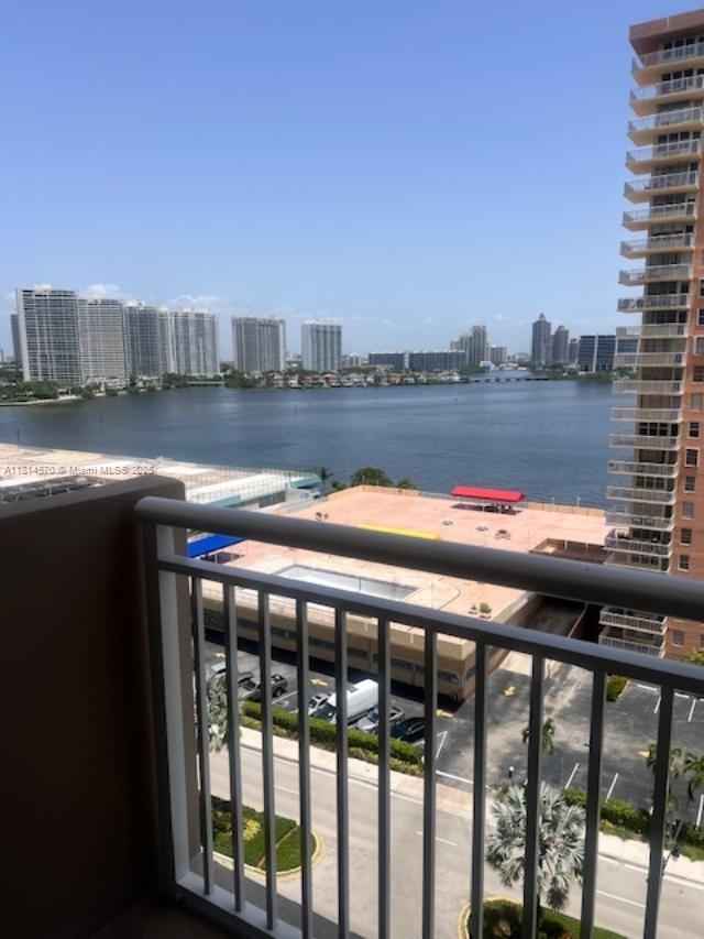 250 174th St 1211, Sunny Isles Beach, Miami-Dade County, Florida - 2 Bedrooms  
2 Bathrooms - 
