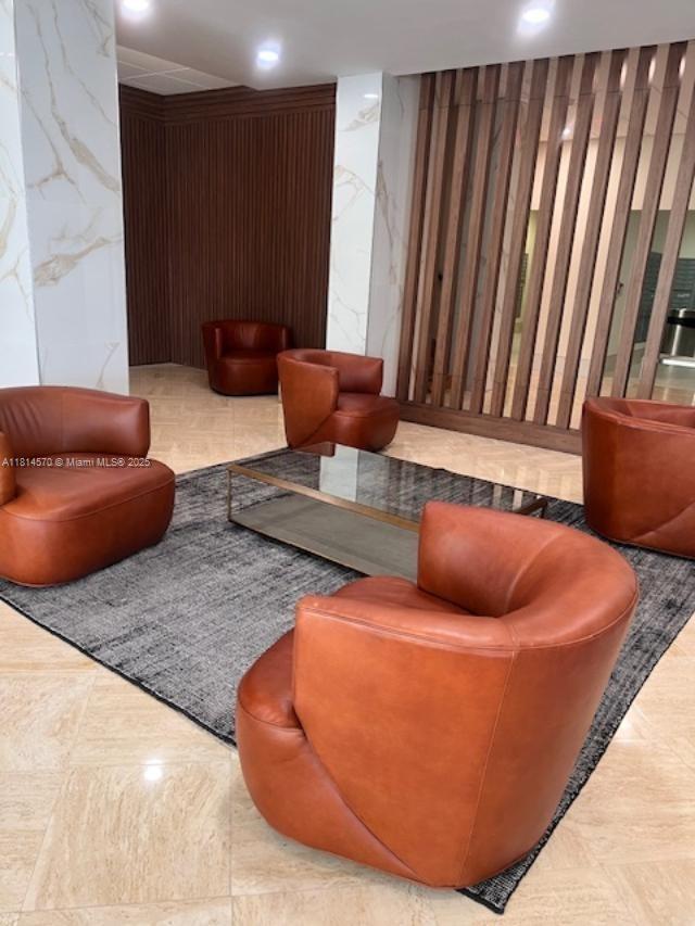 WINSTON TOWERS 100 CONDO - Residential Lease