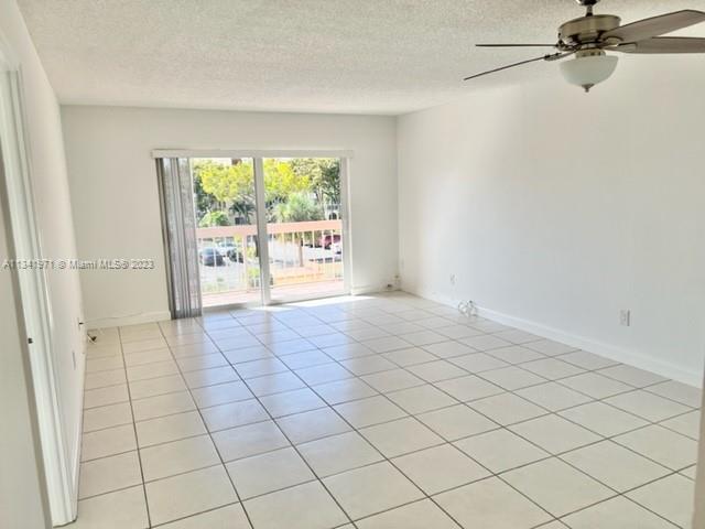 VILLAGE OF KINGS CREEK CO - Residential Lease