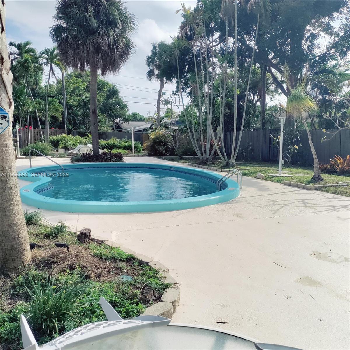 123 SW 19th Ave