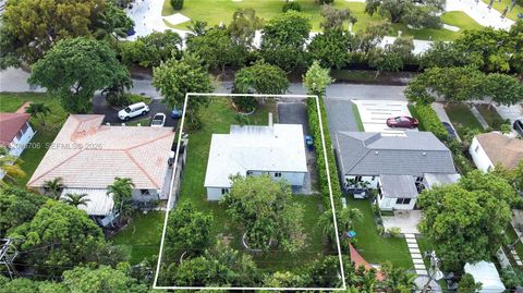 Tiny photo for 231 NE 43rd St, Miami, FL 33137 (MLS # A12005706)