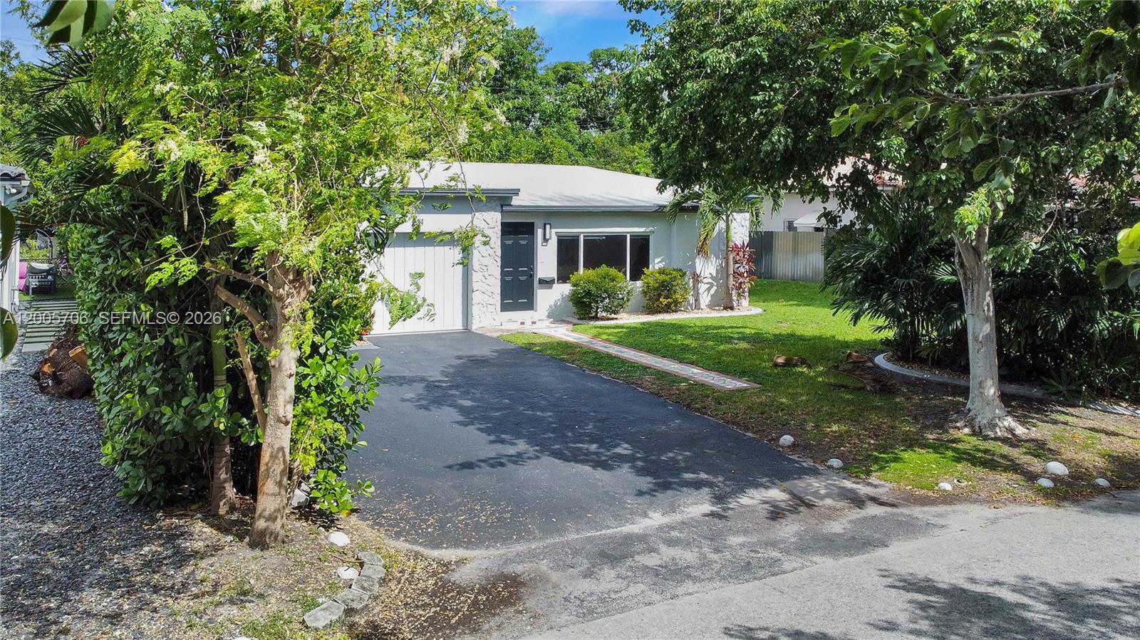 BRENTWOOD REV PL - Residential