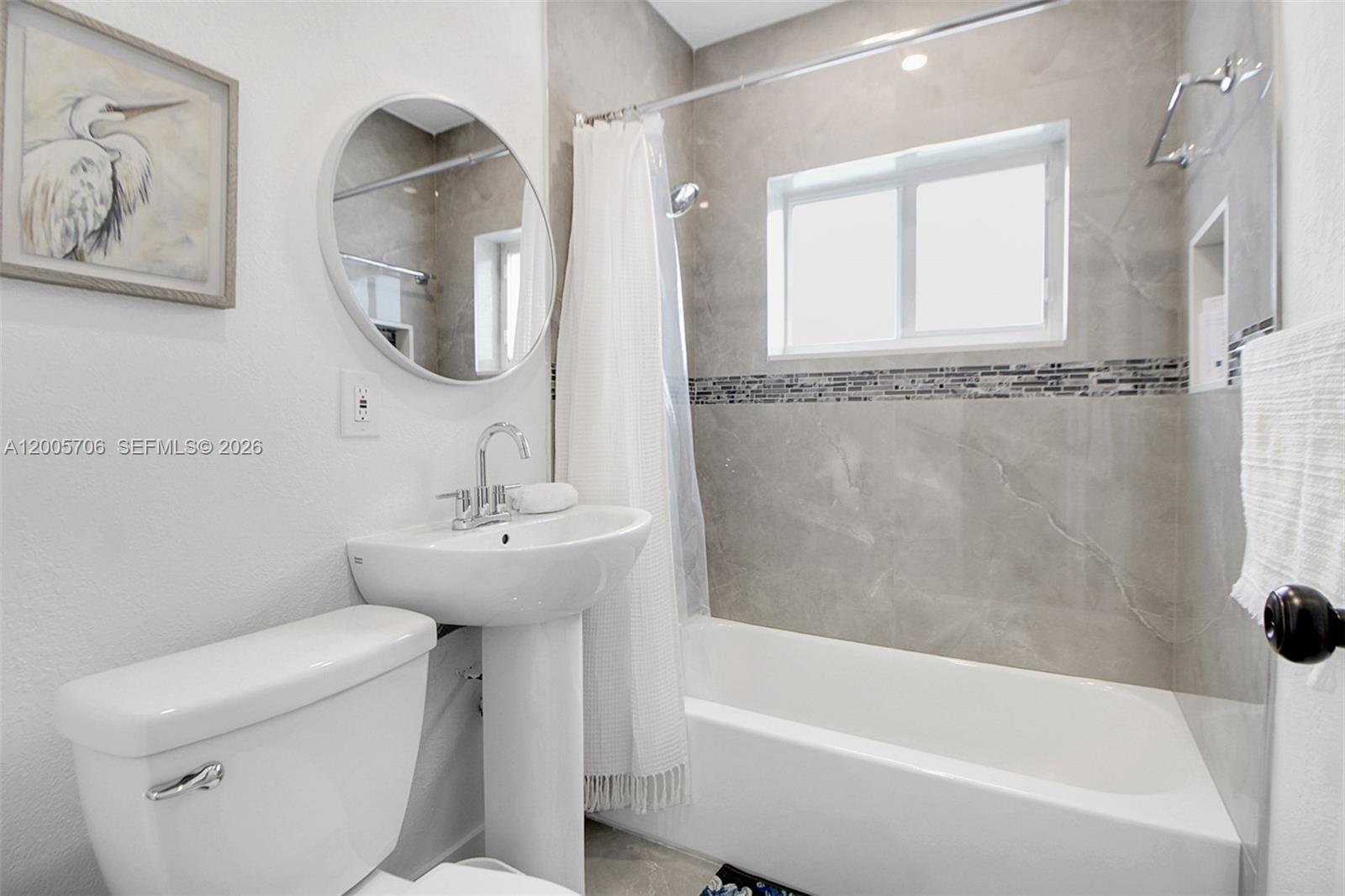 BRENTWOOD REV PL - Residential