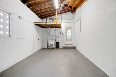 Tiny photo for 231 NE 43rd St, Miami, FL 33137 (MLS # A12005706)