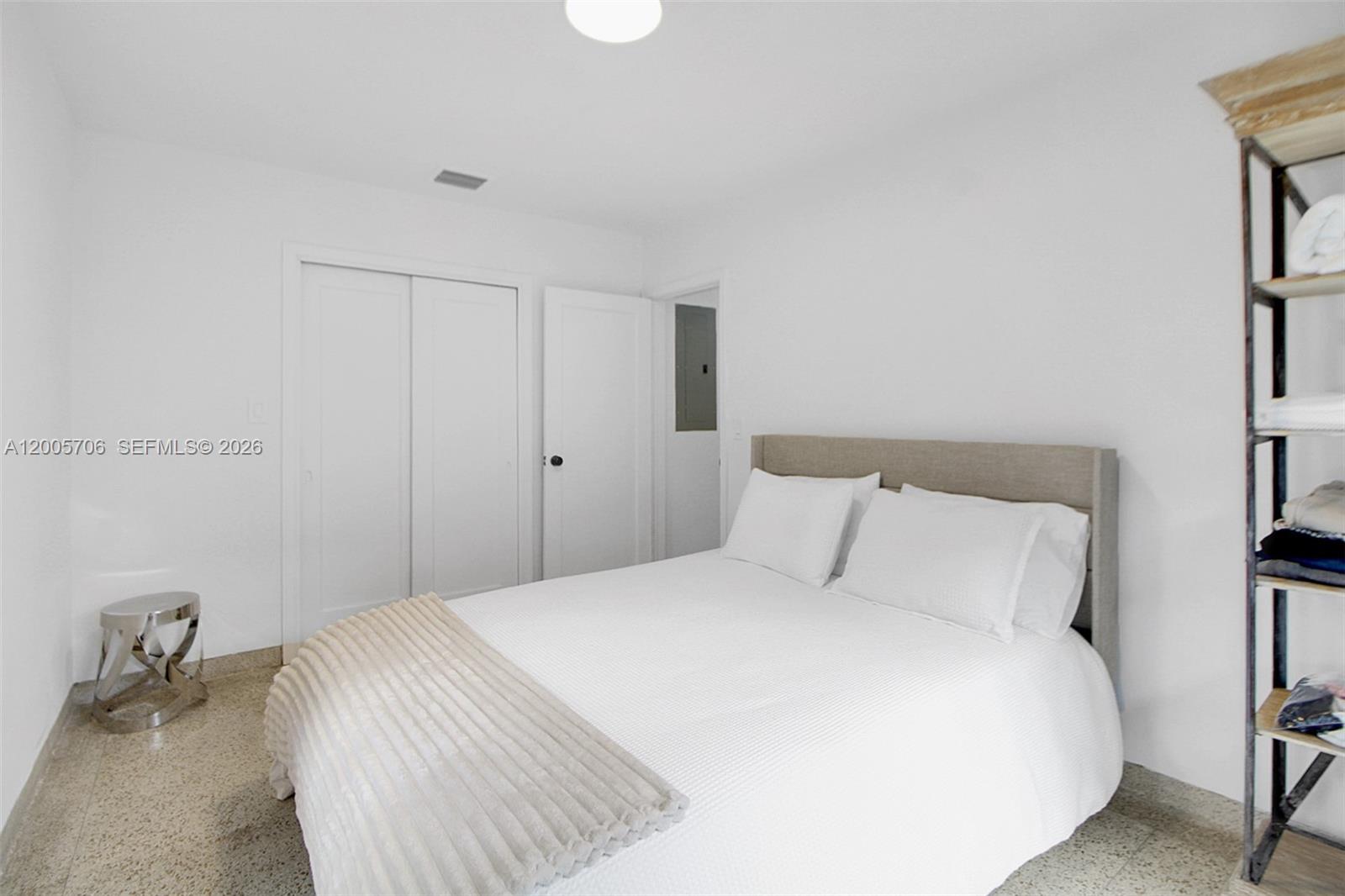 BRENTWOOD REV PL - Residential