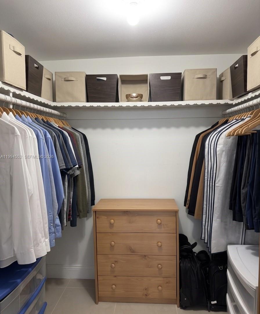 MIDDLE RIVER TOWER CONDO - Residential