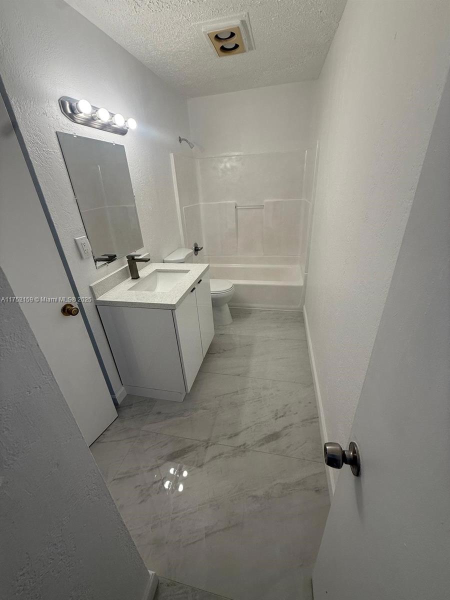 CROSS BRIAR I CONDO - Residential