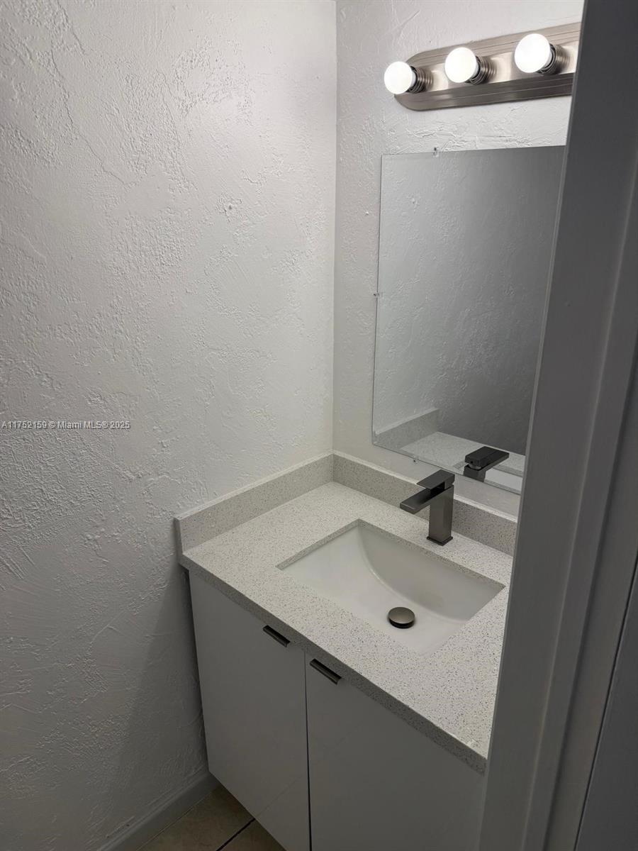 CROSS BRIAR I CONDO - Residential