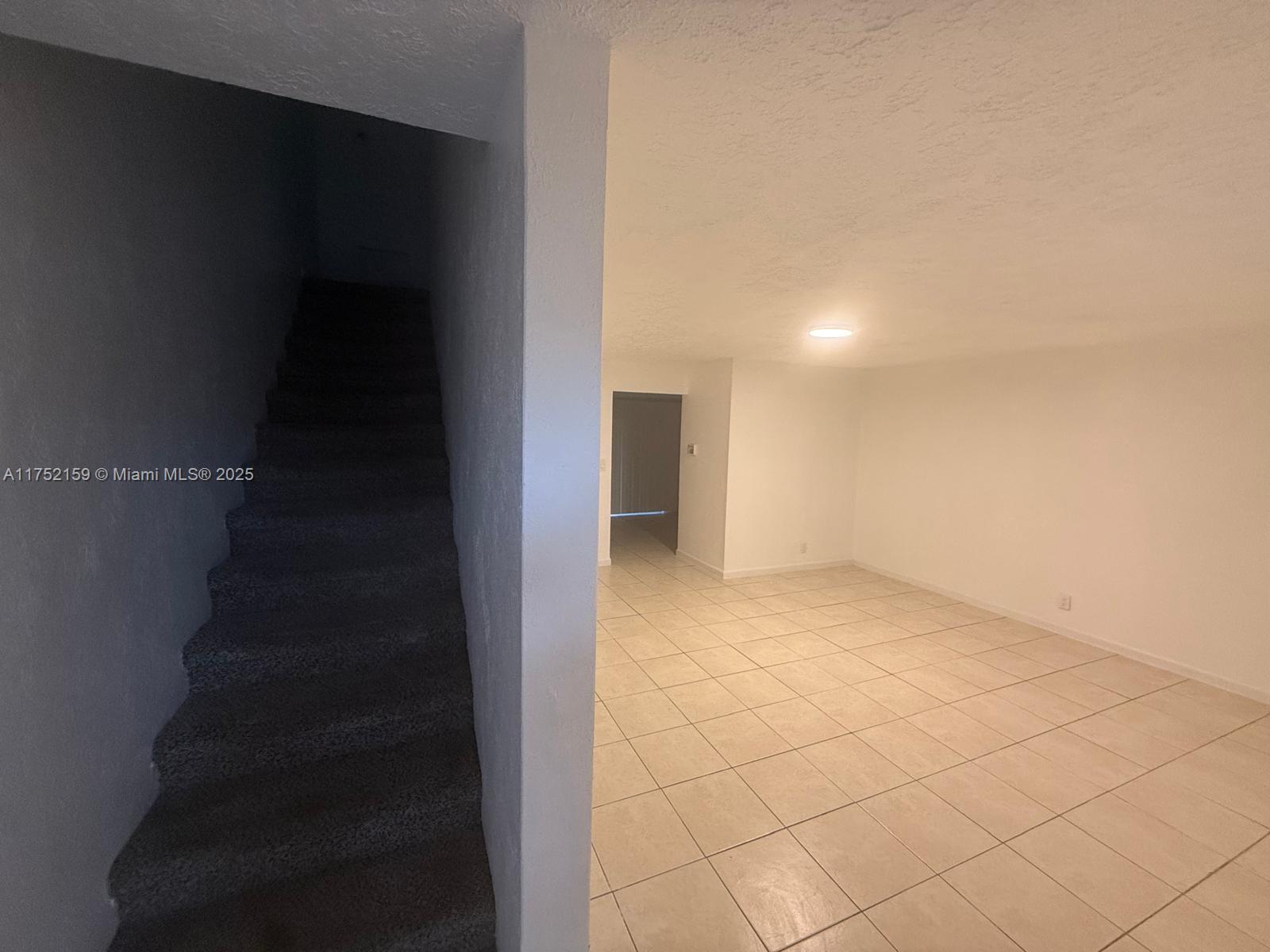 CROSS BRIAR I CONDO - Residential