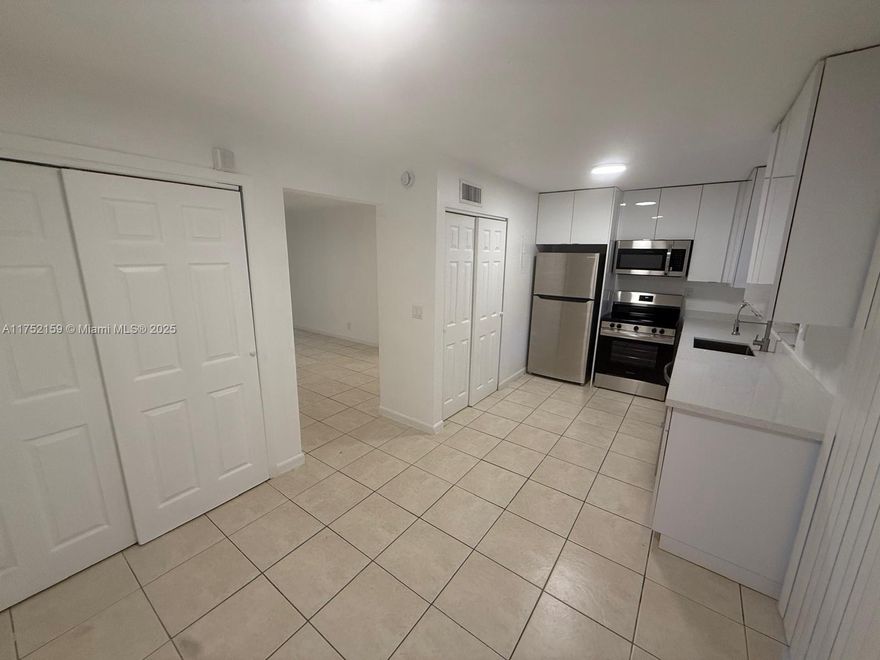 Charming two-story townhouse featuring an enclosed patio, privacy fence, and screened porch. The floor plan boasts an recently renovated open kitchen that flows into the living area, offering a spacious and bright family room/dining area, along with a separate living room. Enjoy luxury countertops in the kitchen! Located in an area with excellent schools. Unit is currently rented for $1,900 until 6/5/2026.